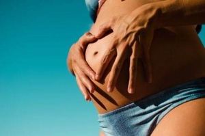5 Simple Remedies to Get Rid of Stretch Marks After Pregnancy