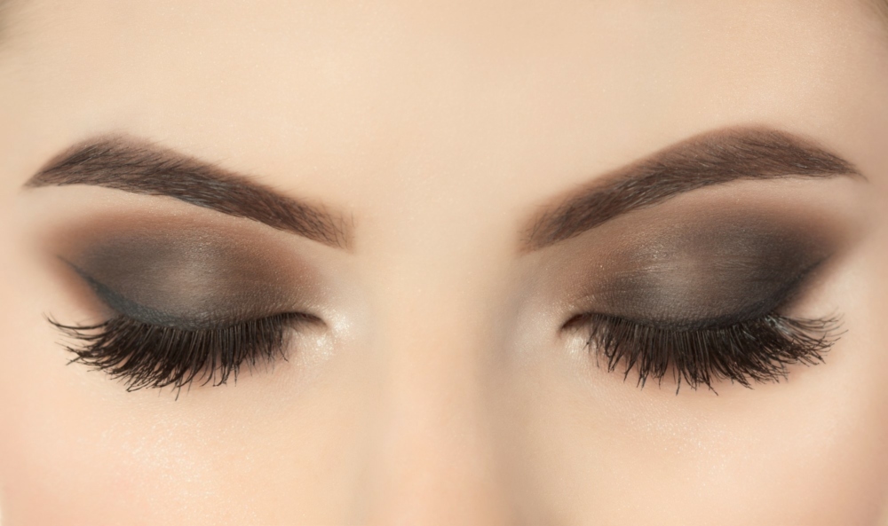 The Ultimate Guide to Getting Beautiful Lashes